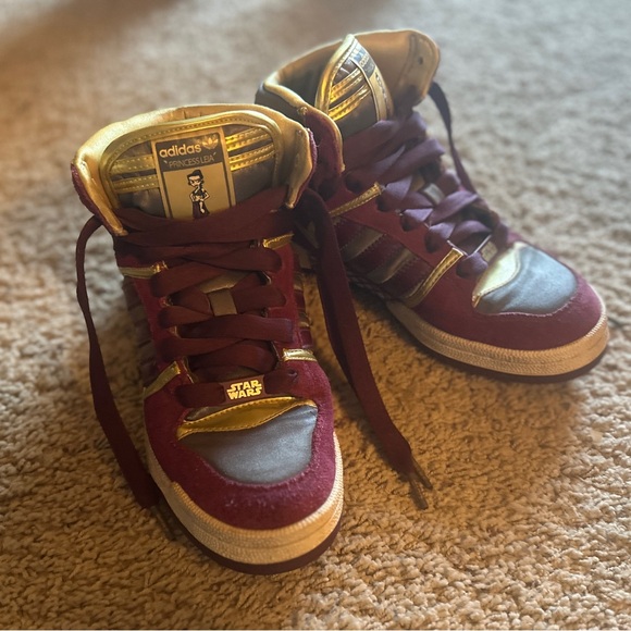 Adidas Star Wars Slave Princess Leia Sneakers - Picture 1 of 3